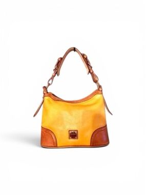 DOONEY & BOURKE LEATHER HOBO BAG WITH ADJUSTABLE STRAP IN YELLOW MUSTURD